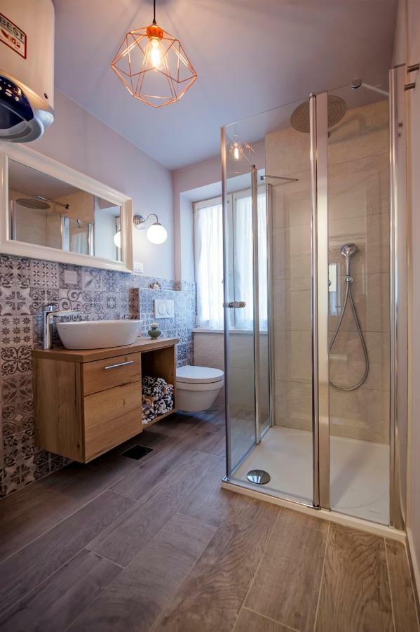 Studio Apartment Kris Ровин Екстериор снимка